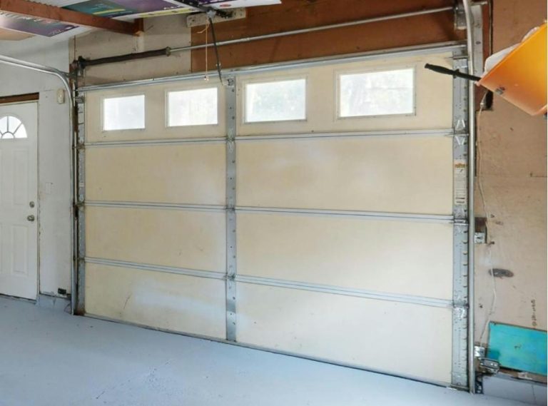 Insulated vs Non-Insulated Garage Doors in Roseville: Real Temperature and Noise Differences Local Homeowners Should Know